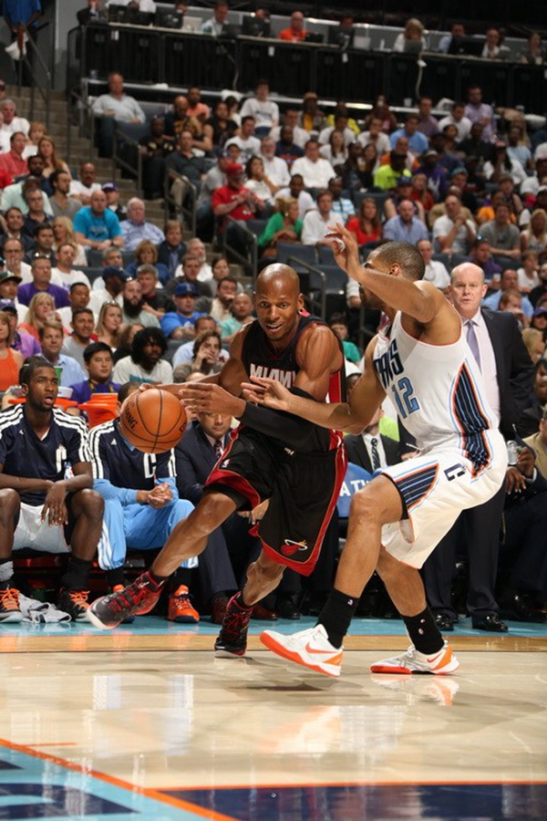 充满旋转的 充满旋转的